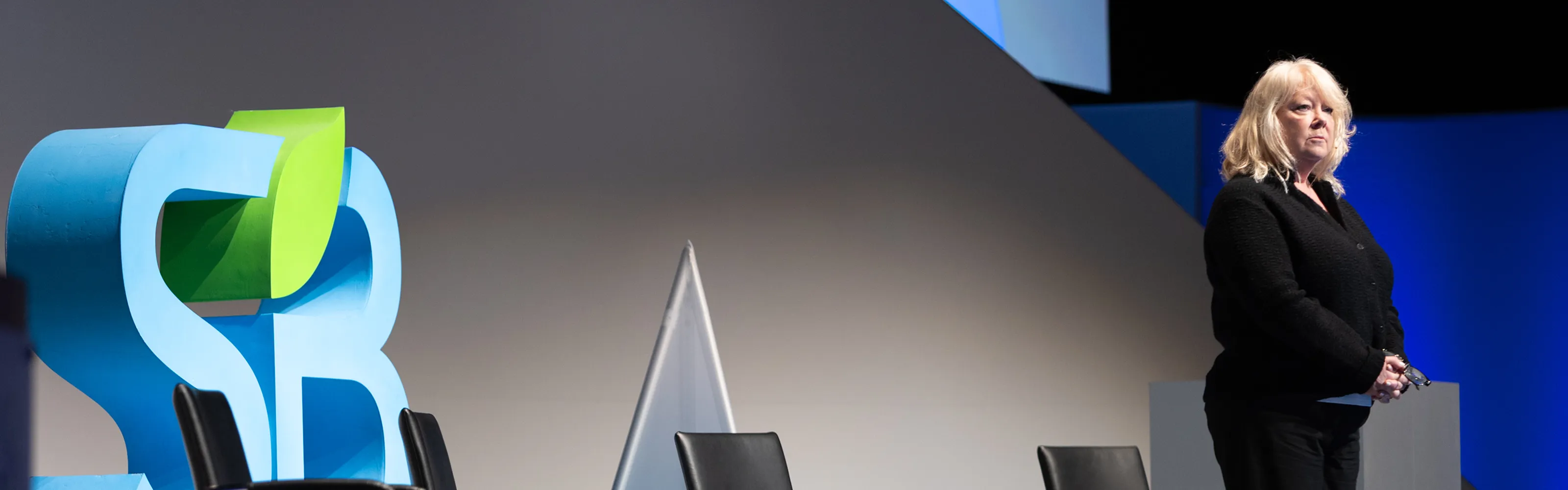 下層キービジュアル